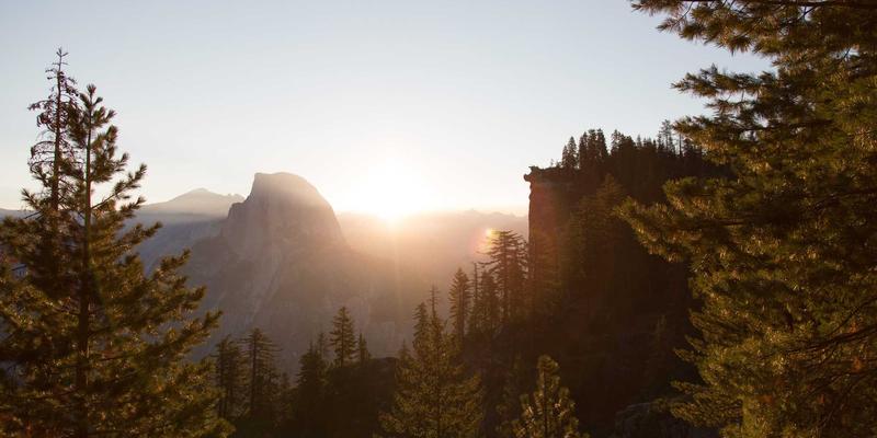 Wi-Fi 7标准深度解析：超高吞吐与低延迟如何重塑企业网络，赋能Web开发与云计算